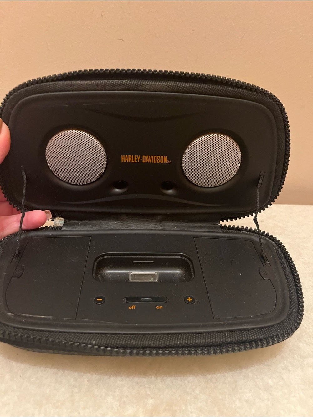 Harley Davidson LEATHER IPHONE/Ipad DOCKING STATION